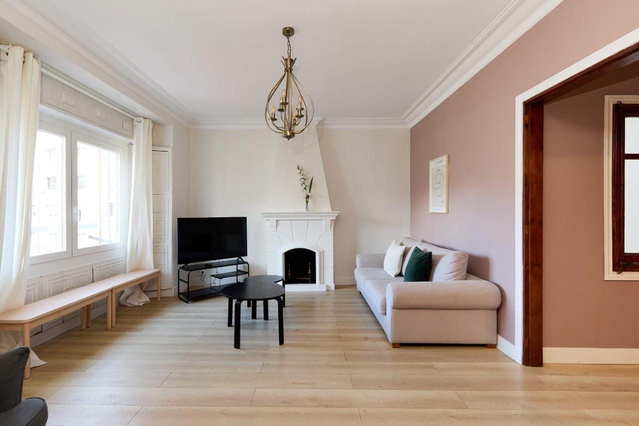 Casa Cosi - Casanova 6 Appartement Barcelona Buitenkant foto