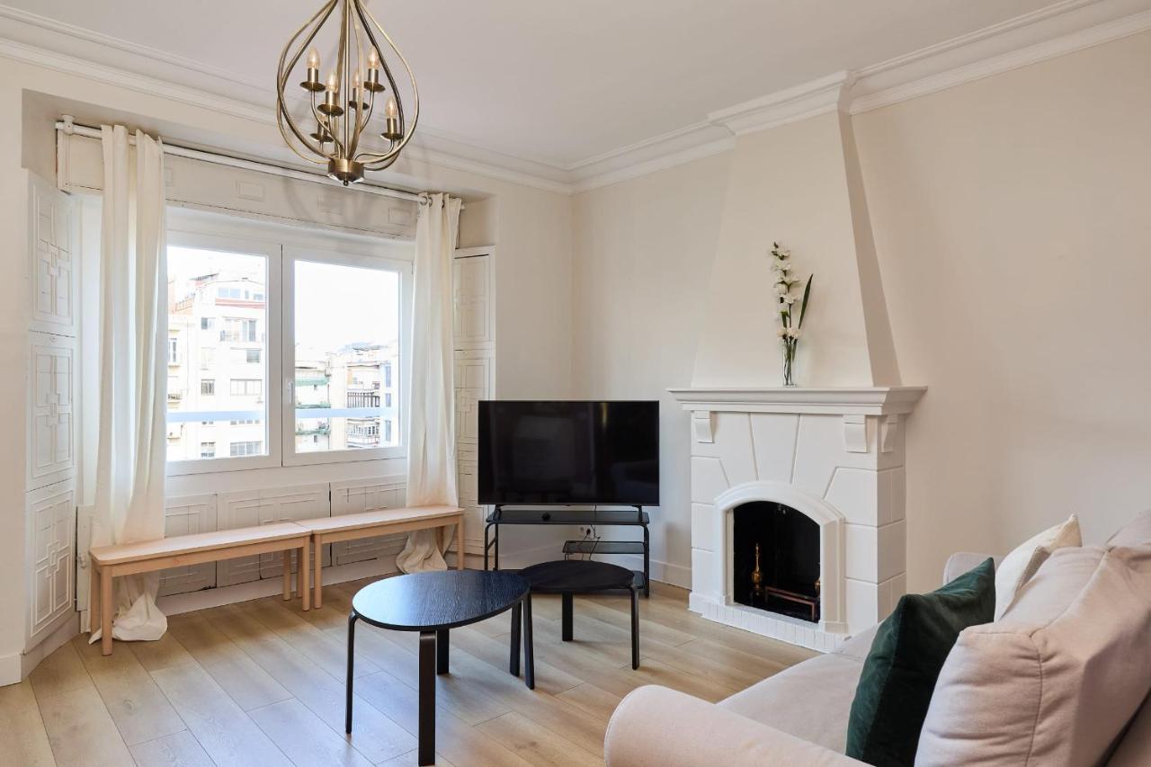 Casa Cosi - Casanova 6 Appartement Barcelona Buitenkant foto